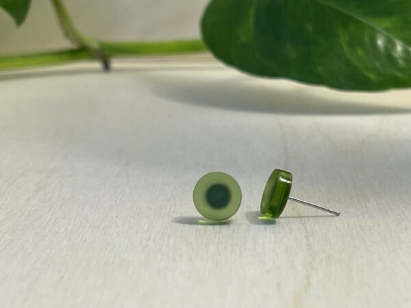 Small round acrylic stud earrings